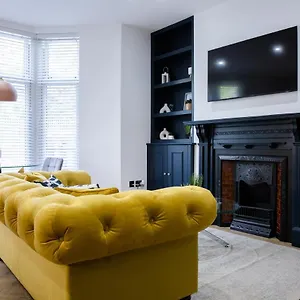 https://beautiful-pontcanna-apartments.cardiffhotelswales.com