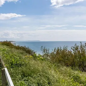 https://modern-1-bed-close-to-beach-and-highstreet.bournemouth-hotels.org