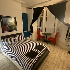  Couette-café Bnb